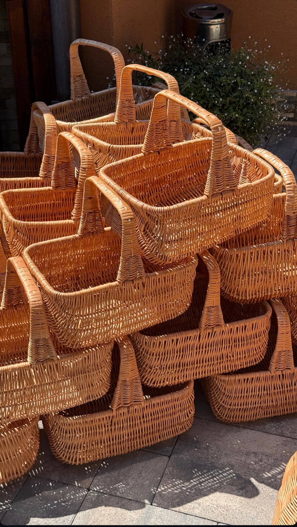 Handmade Willow Wicker Basket: Rustic Picnic, Gift & Storage