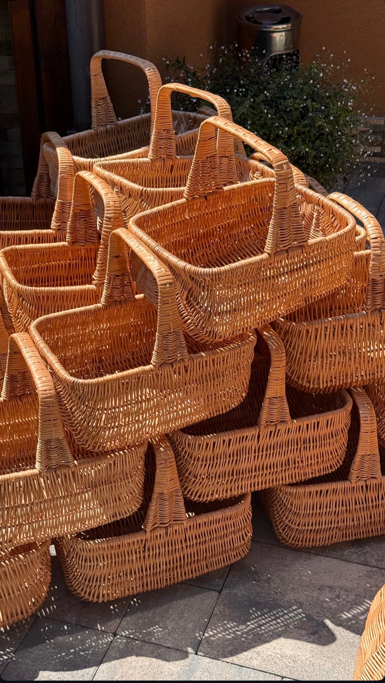 Handmade Willow Wicker Basket: Rustic Picnic, Gift & Storage