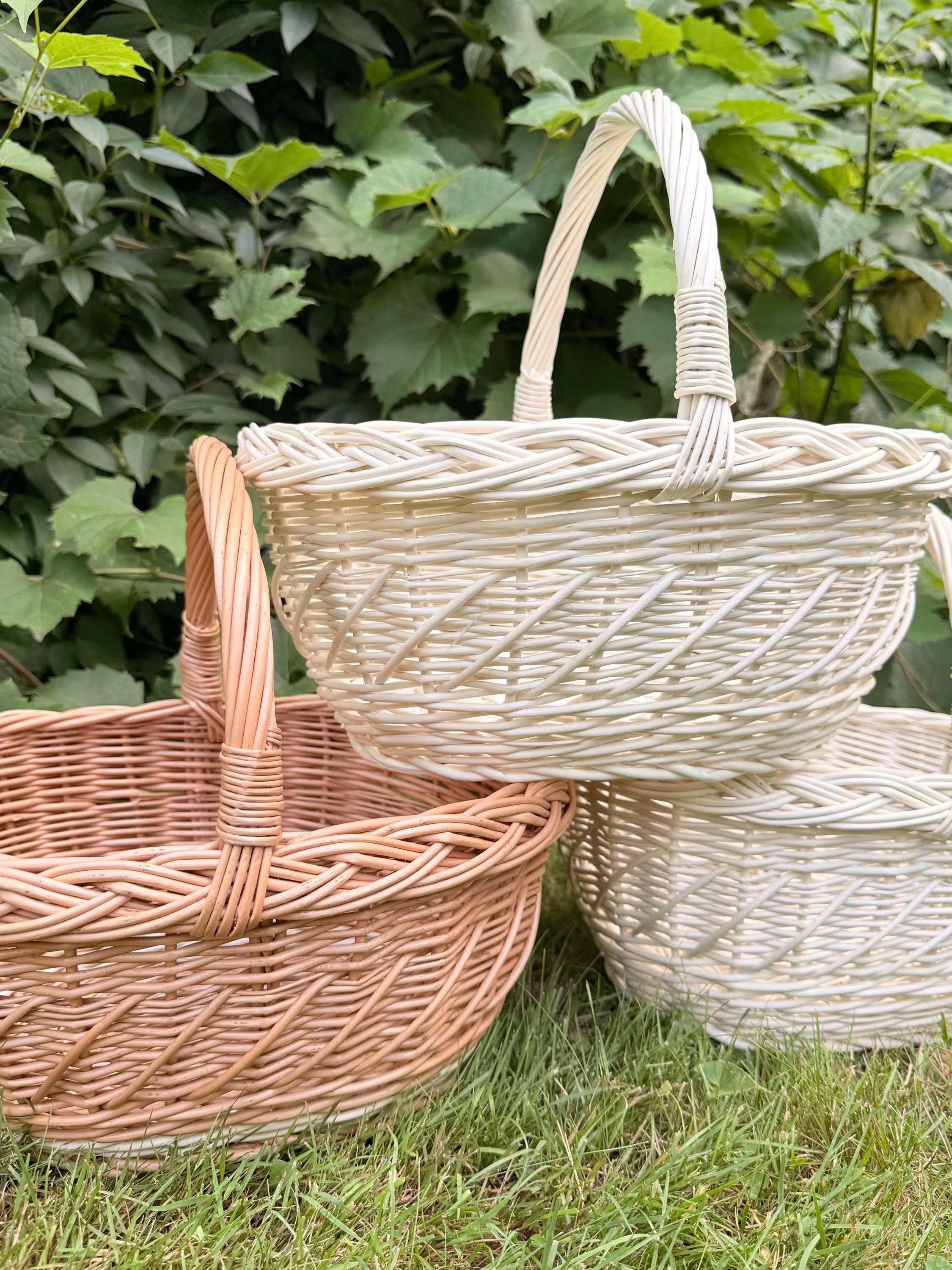 Handwoven Willow Basket: Rustic Braided Rim, Easter Decor