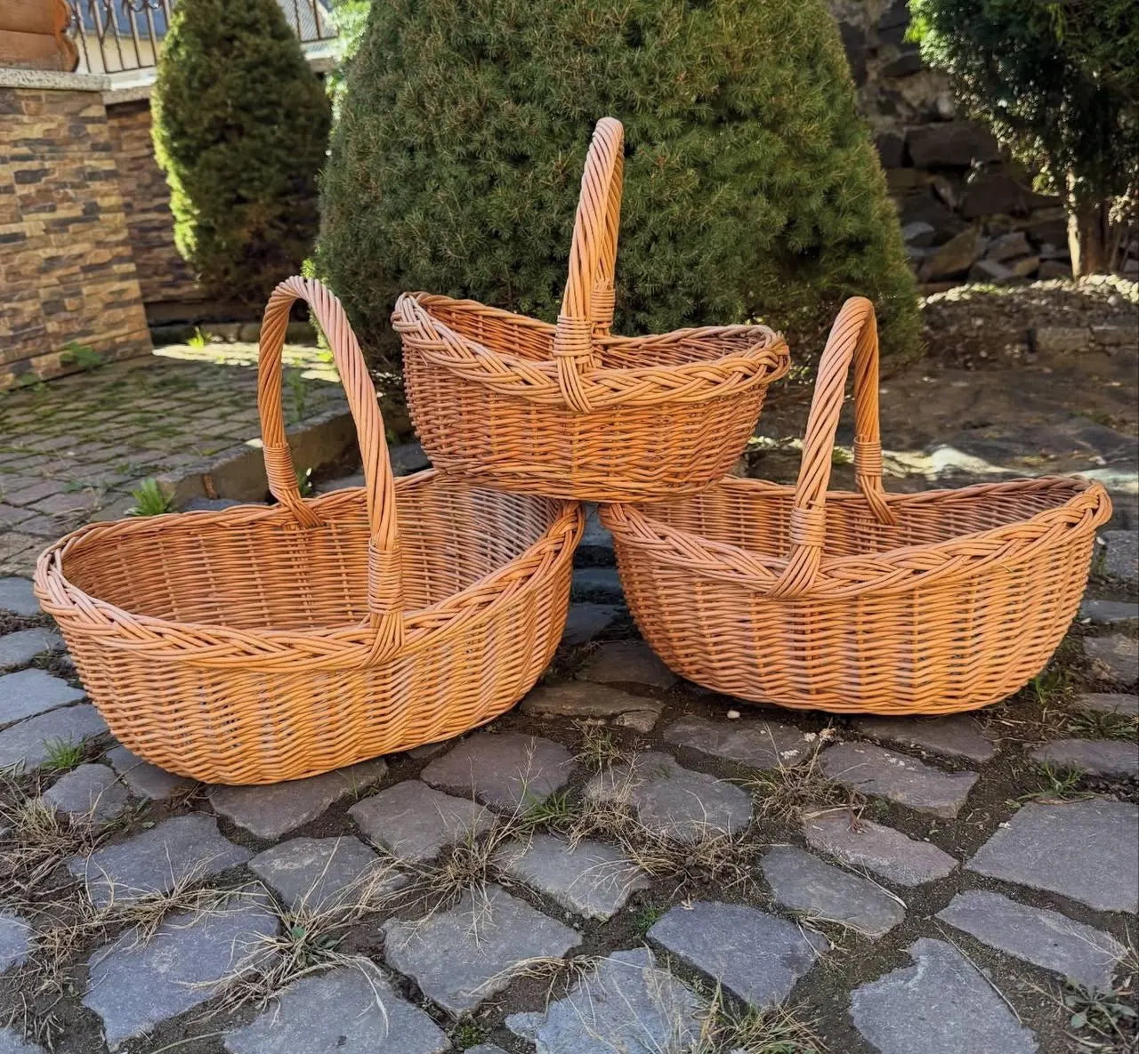Handmade Wicker Basket: Boat-Shaped Willow Storage, Braided Rim