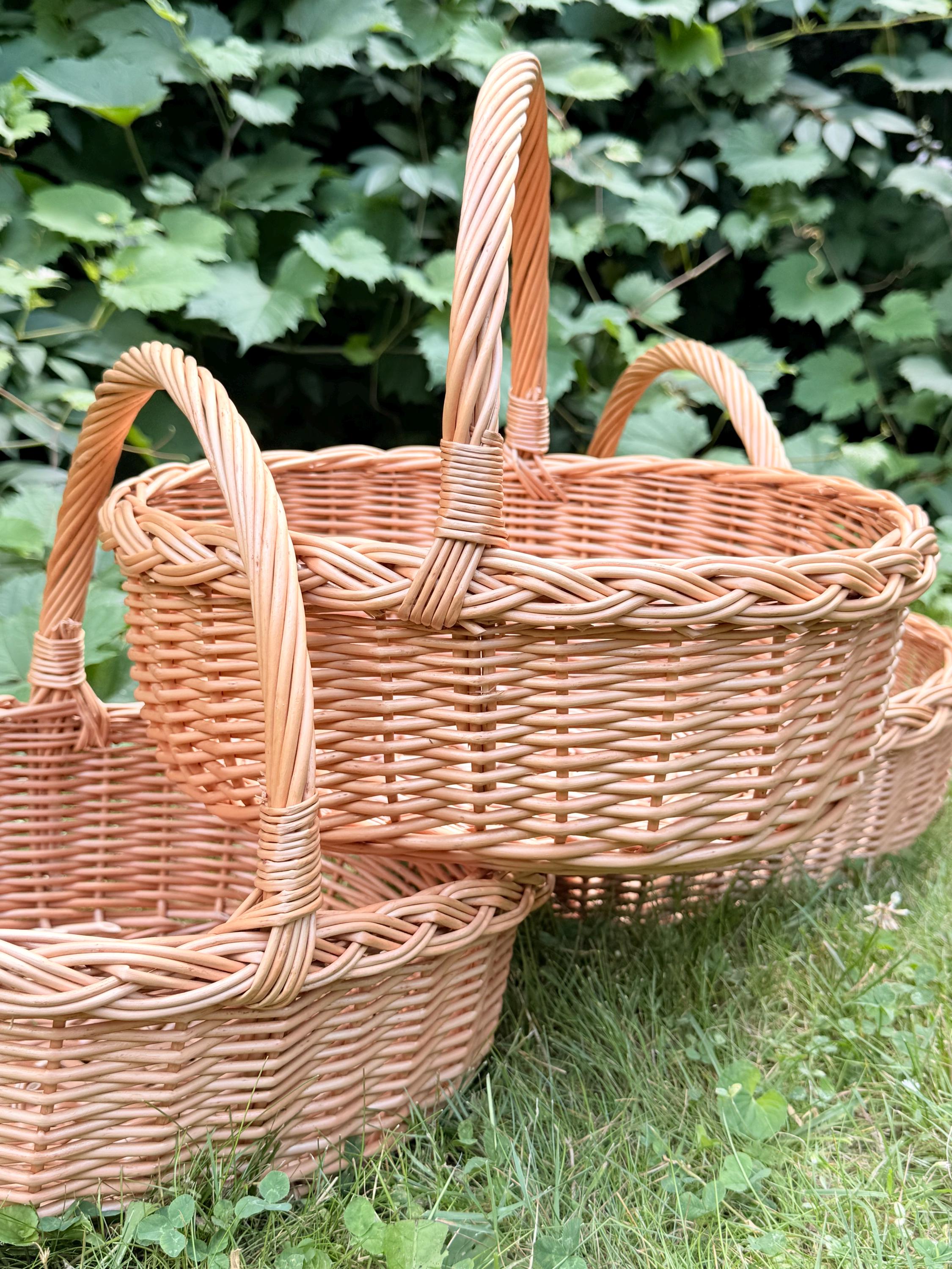 Handwoven Willow Basket: Rustic Braided Rim, Easter Decor