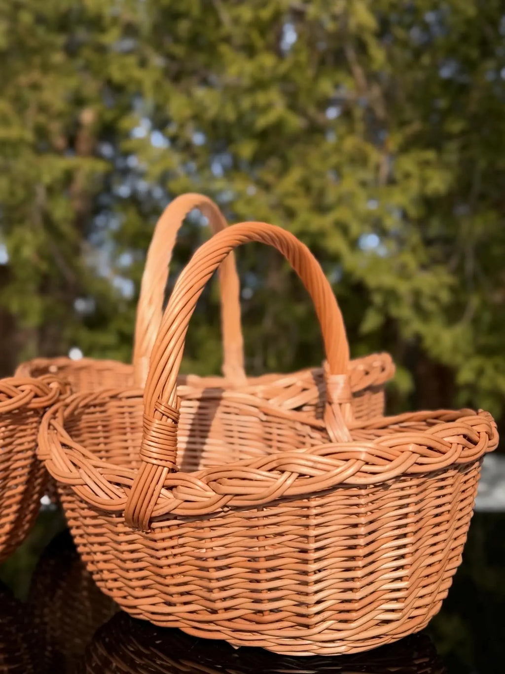 Handmade Wicker Basket: Boat-Shaped Willow Storage, Braided Rim
