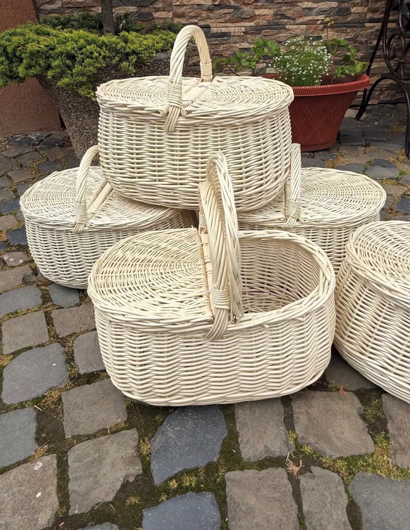 Natural Willow Picnic Basket with Lid | Handmade Wicker Picnic Basket | Large Rustic Gift Basket