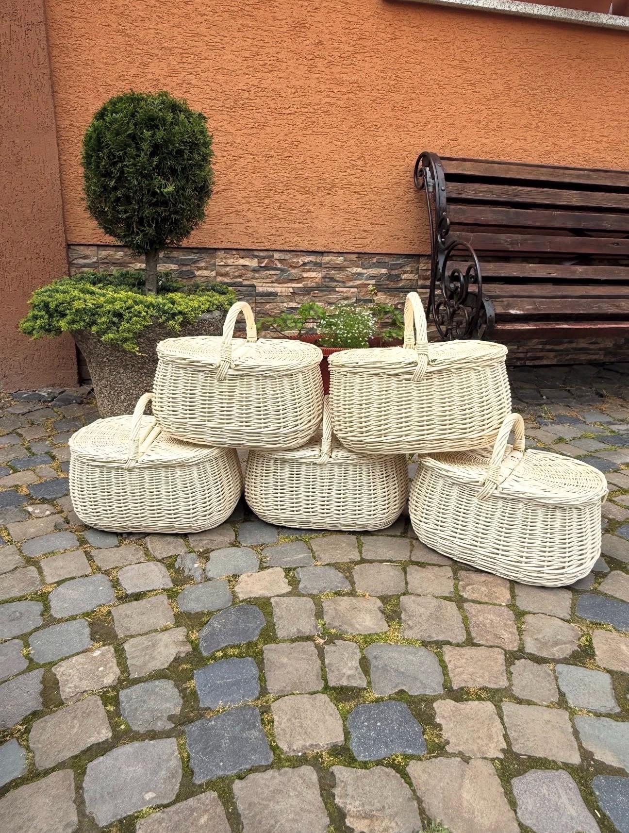 Natural Willow Picnic Basket with Lid | Handmade Wicker Picnic Basket | Large Rustic Gift Basket