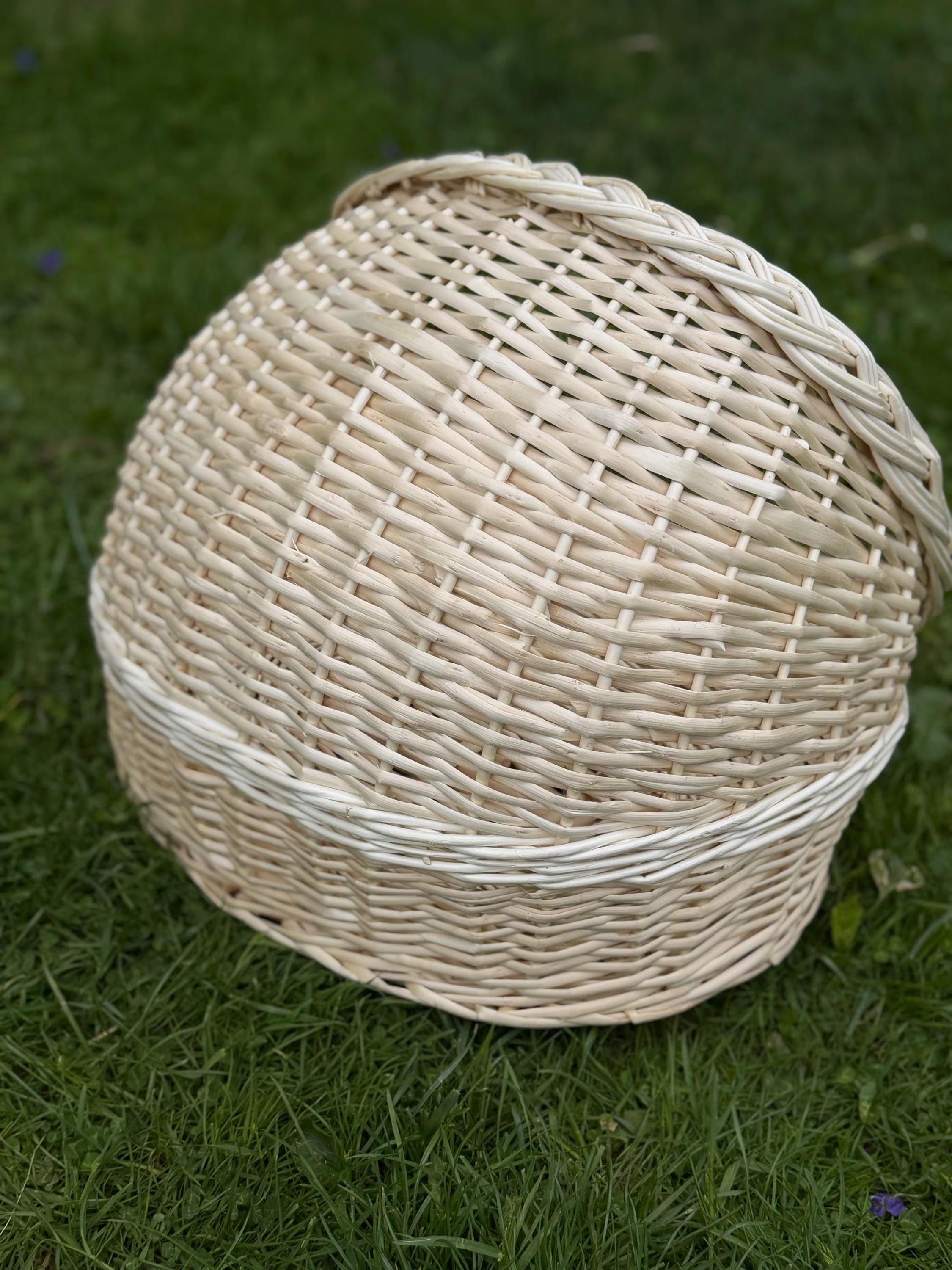 Handwoven Wicker Pet House | Natural Willow Cat Bed | Cozy Pet Hideaway | Small Dog House | Handmade Pet Furniture