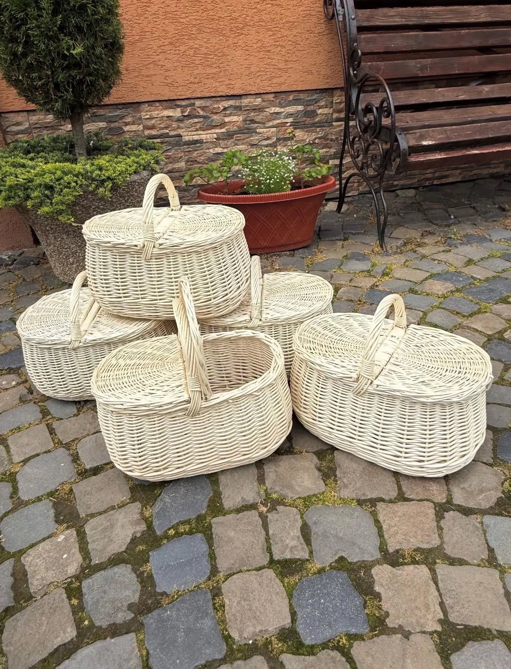 Natural Willow Picnic Basket with Lid | Handmade Wicker Picnic Basket | Large Rustic Gift Basket